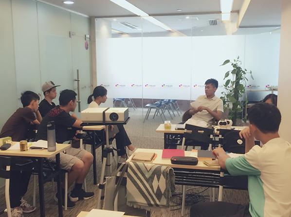 ������Ӱ������ѵѧУʦ�����