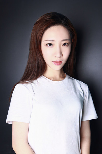 李靓颖.jpg 李靓颖.jpg