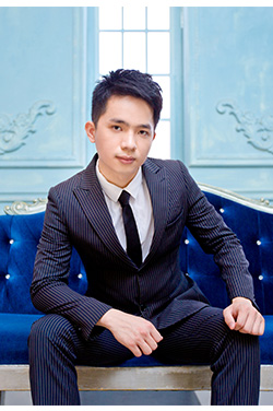 韩勇.jpg 韩勇.jpg