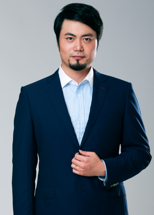 张鄢.jpg 张鄢.jpg