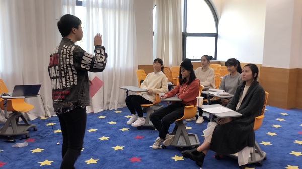 小班制教学现场.jpg 小班制教学现场.jpg