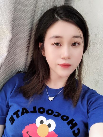 周曼.jpg 周曼.jpg