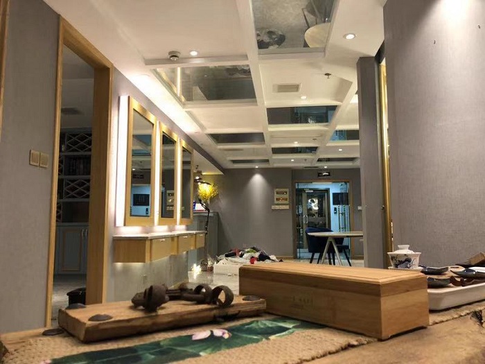 休息区.jpg 休息区.jpg