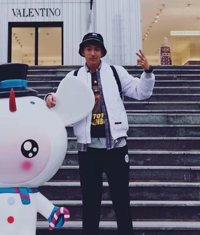 张德宇.jpg 张德宇.jpg