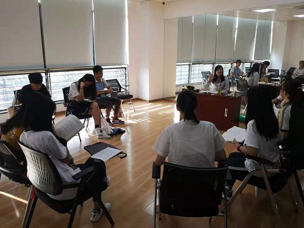 教学现场.jpg 教学现场.jpg
