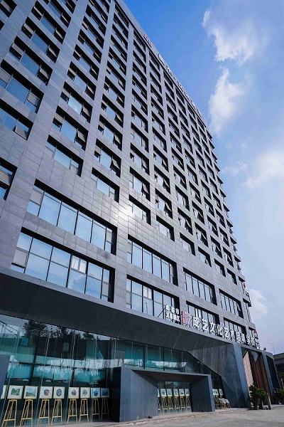 学校大楼.jpg 学校大楼.jpg