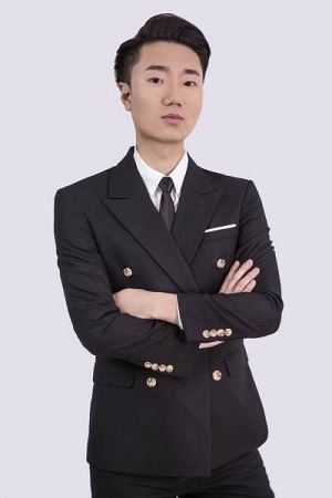 张晗1.jpg 张晗1.jpg