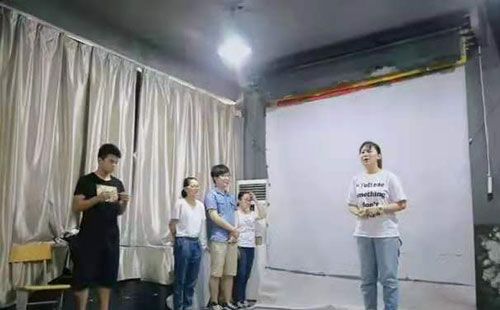 表演模拟考试现场 表演模拟考试现场