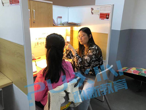 辅导现场 辅导现场