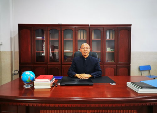 刘三伟校长 刘三伟校长