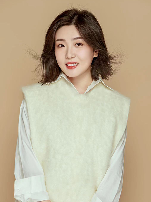 张莹 张莹