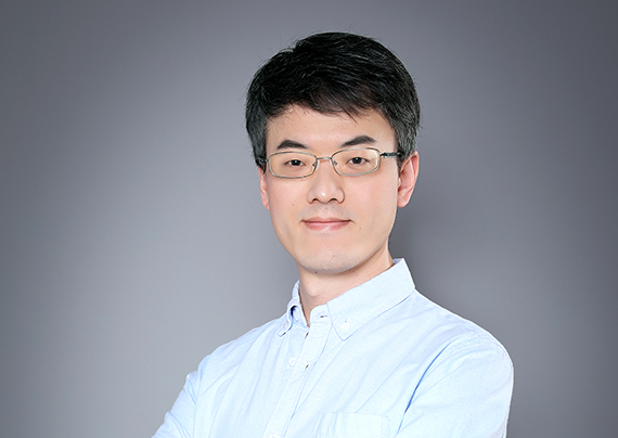 刘老师2.jpg 刘老师2.jpg