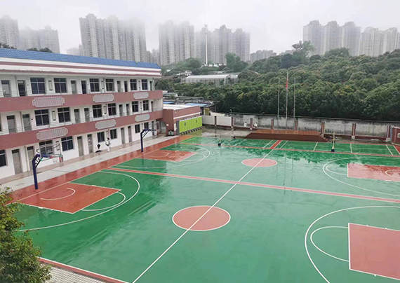 操场3.jpg 操场3.jpg