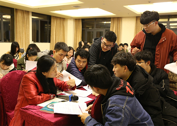 教学现场.jpg 教学现场.jpg