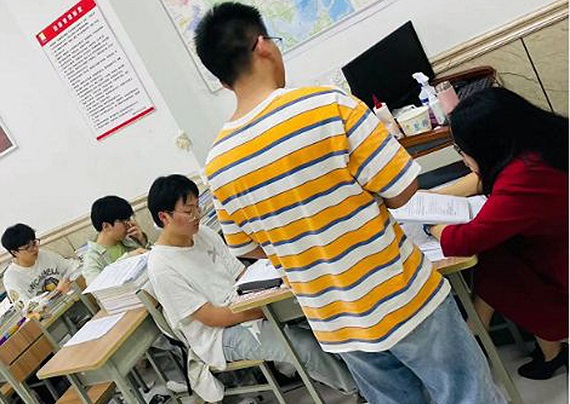 图片 6.jpg 图片 6.jpg