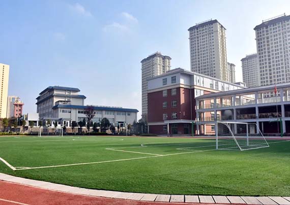 学校操场 拷贝.jpg 学校操场 拷贝.jpg