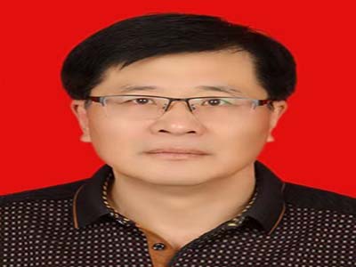 物理老师孙洪�?拷贝.jpg 物理老师孙洪�?拷贝.jpg